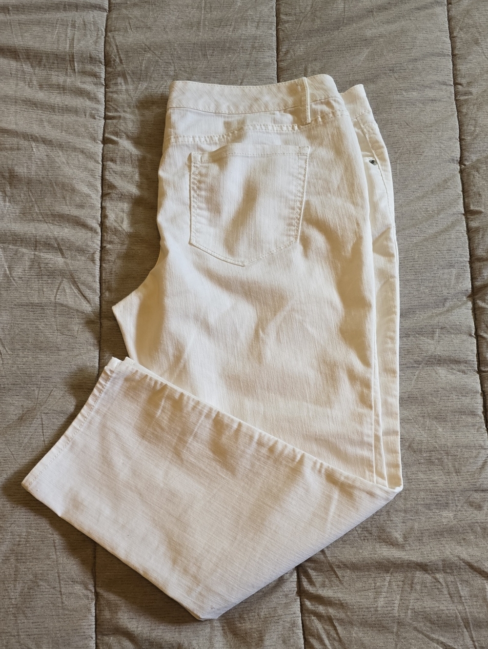 Mossimo Supply Co. White Crop Pants